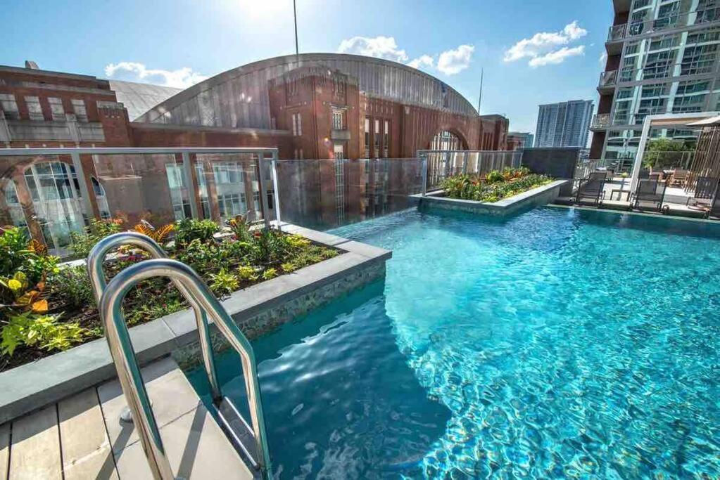 Opulence Is A Way Of Life Apartment Dallas Exterior foto